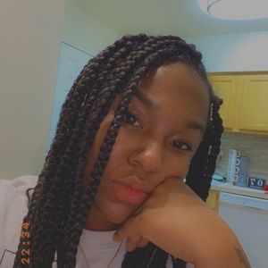 Meet your Posher, Candida